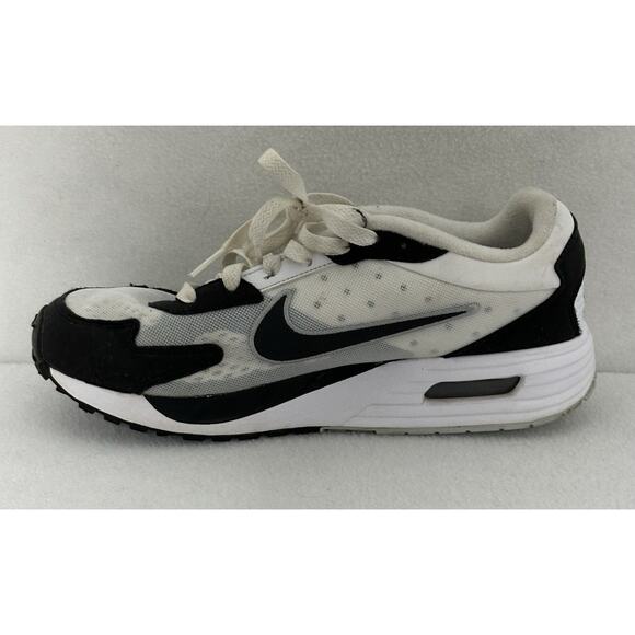 Nike Air Max Solo Womens Size 7 US Black White Athletic Shoes Sneaker FN0784-101 - Picture 6 of 8